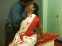 Indijski tetkica seks na radnom mjestu